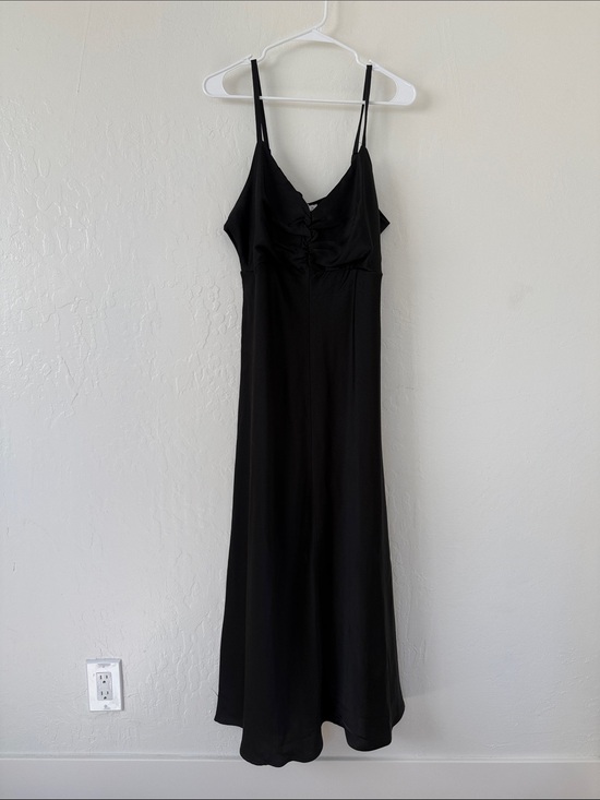 sofia by sofia vergara Dresses & Skirts - Sofia Vergara Elegant Black Slip Dress with Spaghetti Straps and Sweetheart Neck